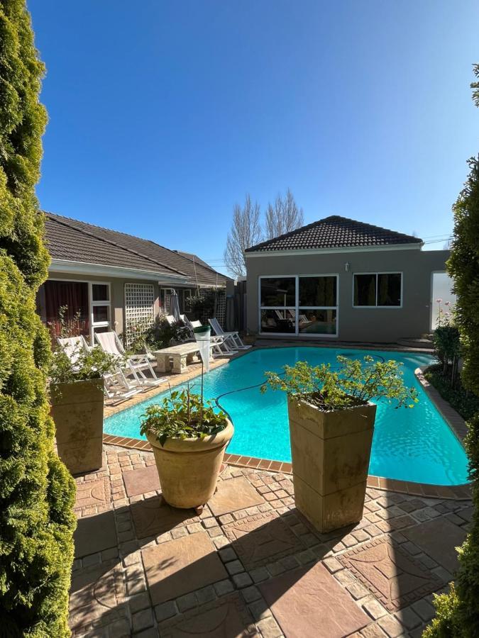 Somerset West Garden Apartments 1 Dış mekan fotoğraf