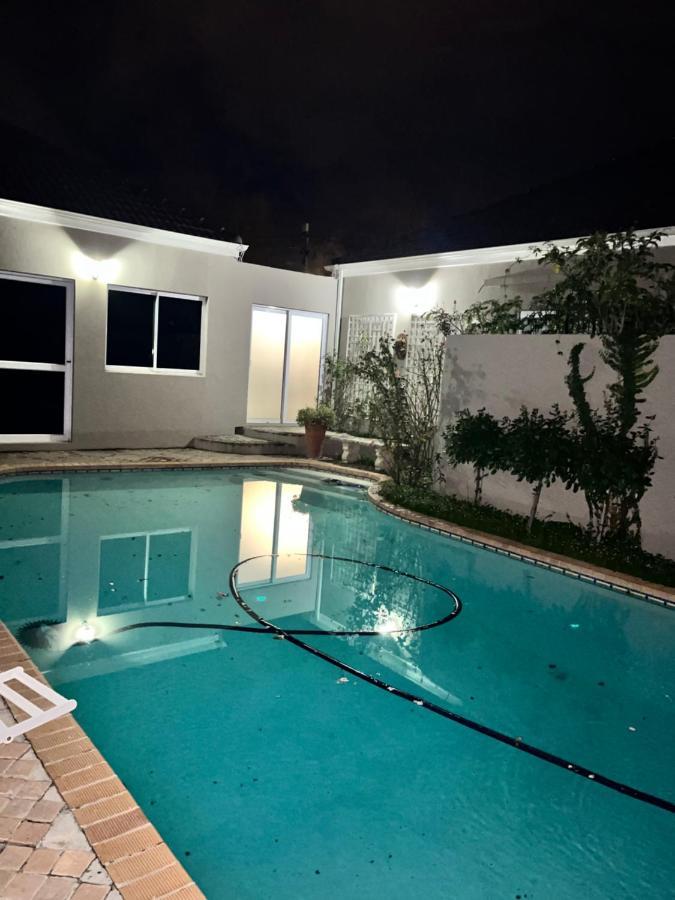 Somerset West Garden Apartments 1 Dış mekan fotoğraf